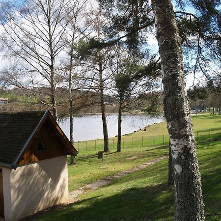 Les Demeures Du Lac Saint-Rémy-sur-Durolle Extérieur photo