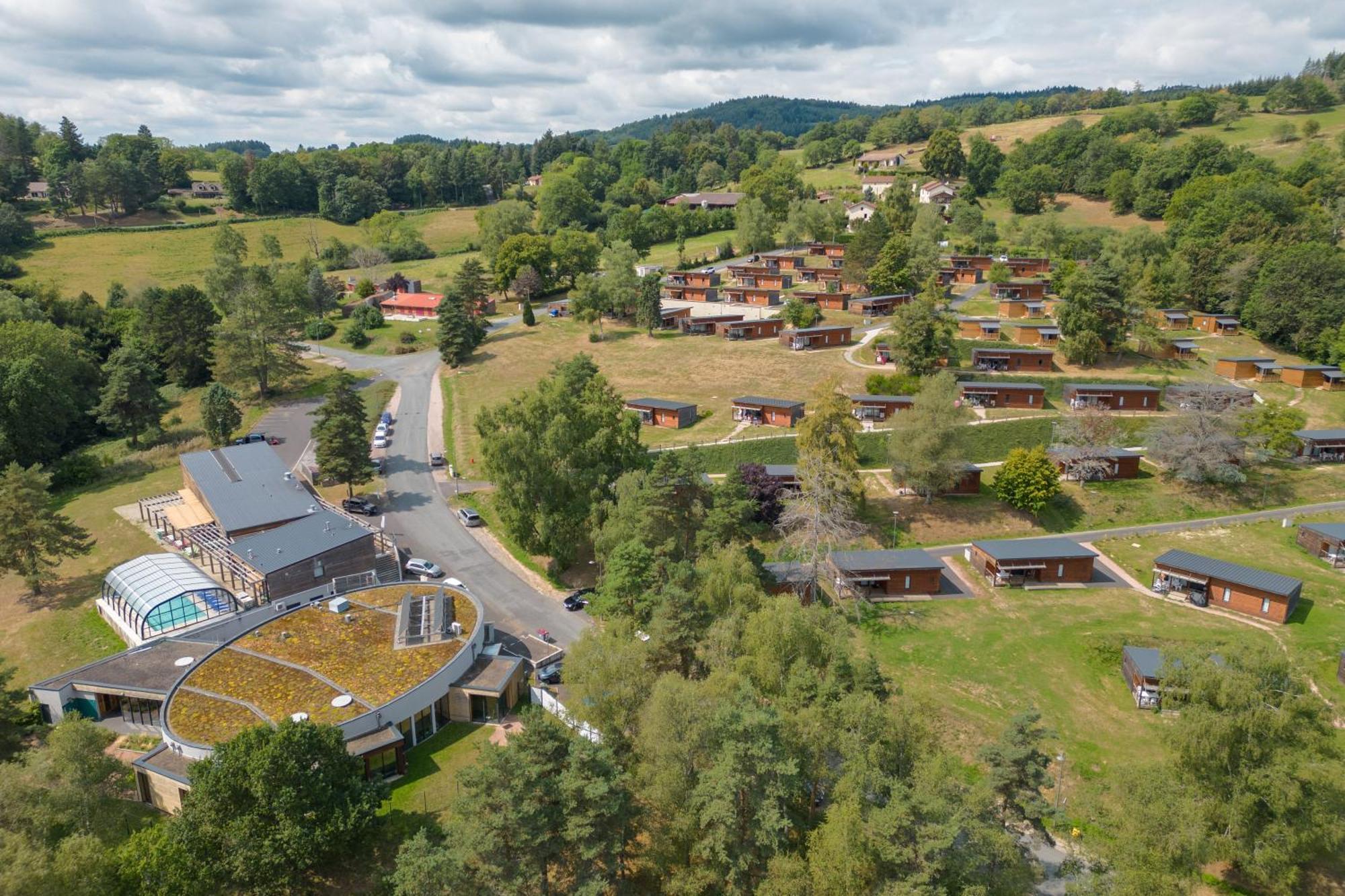 Les Demeures Du Lac Saint-Rémy-sur-Durolle Extérieur photo